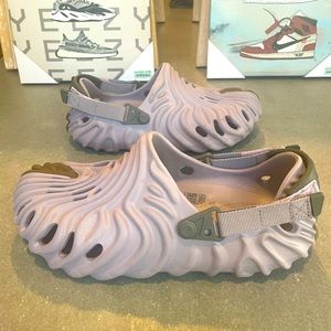 SALEHE BEMBURY X CROCS